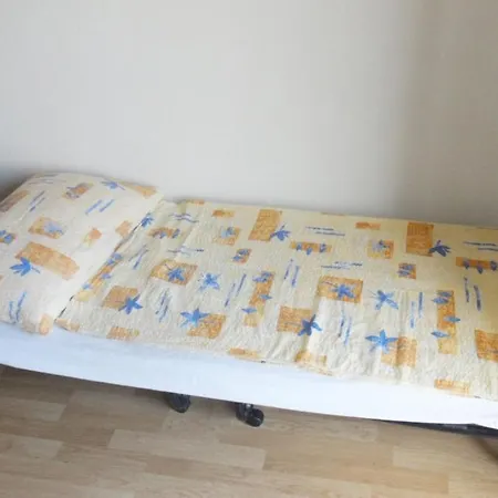 Nevidjane 8401a Apartmán
